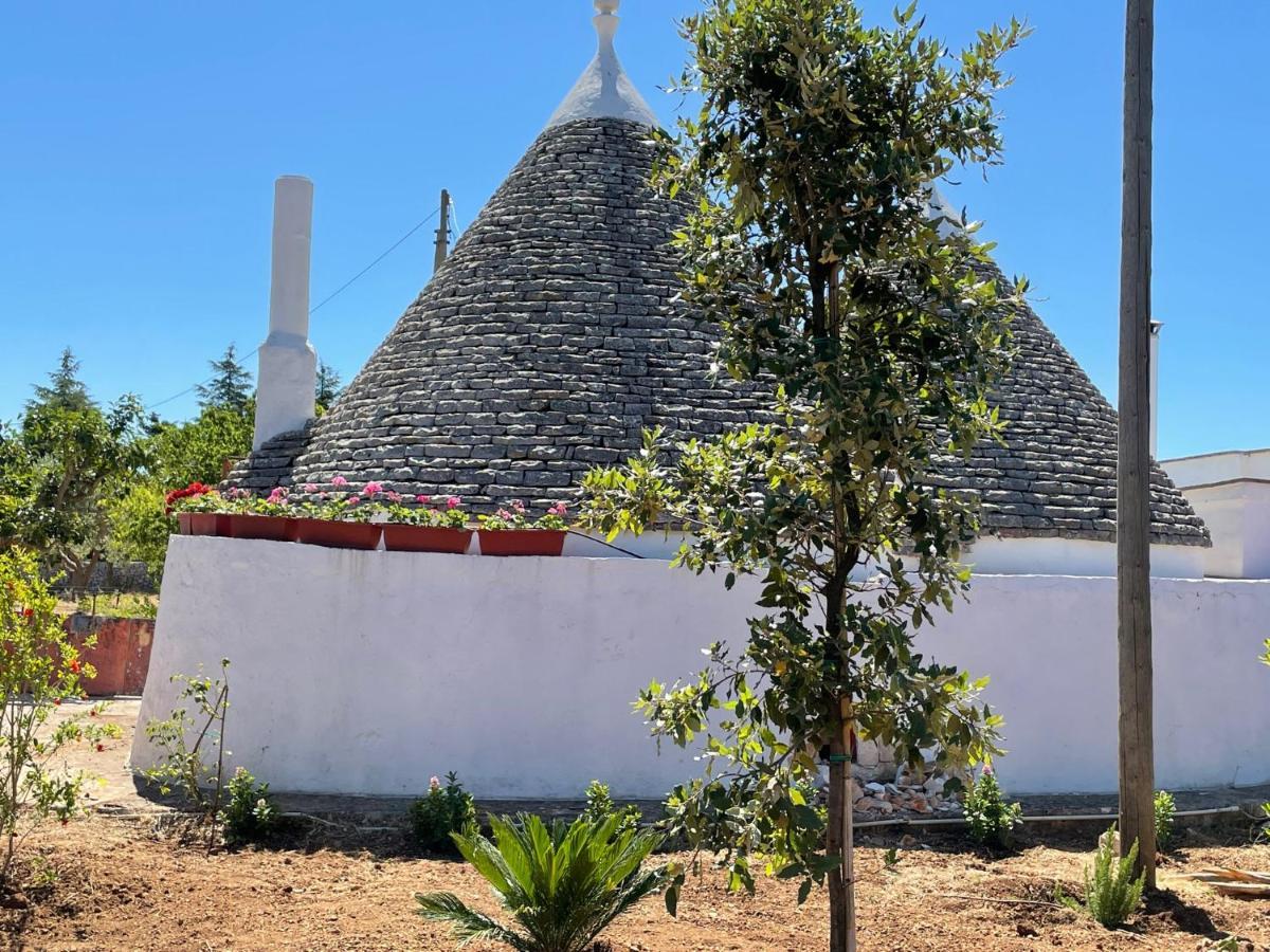 Trulli Ulivi Villa Putignano Bagian luar foto